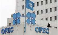 Majority of OPEC members support extending oil output cuts: Minister